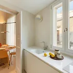 Exclusive 2bds Palace With Sea-view Terrace And Jacuzzi Tubs דירה