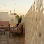Exclusive 2bds Palace With Sea-view Terrace And Jacuzzi Tubs דירה אוסטוני