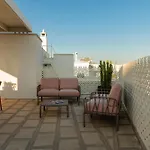 Exclusive 2bds Palace With Sea-view Terrace And Jacuzzi Tubs דירה *