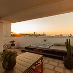 דירה Exclusive 2bds Palace With Sea-view Terrace And Jacuzzi Tubs *